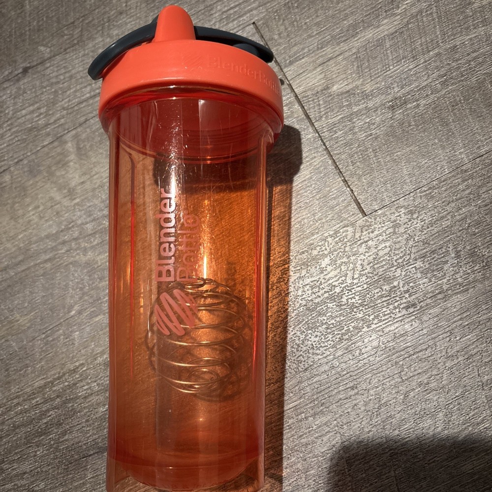 Blender Bottle Classic V2 Red 28 fl oz.