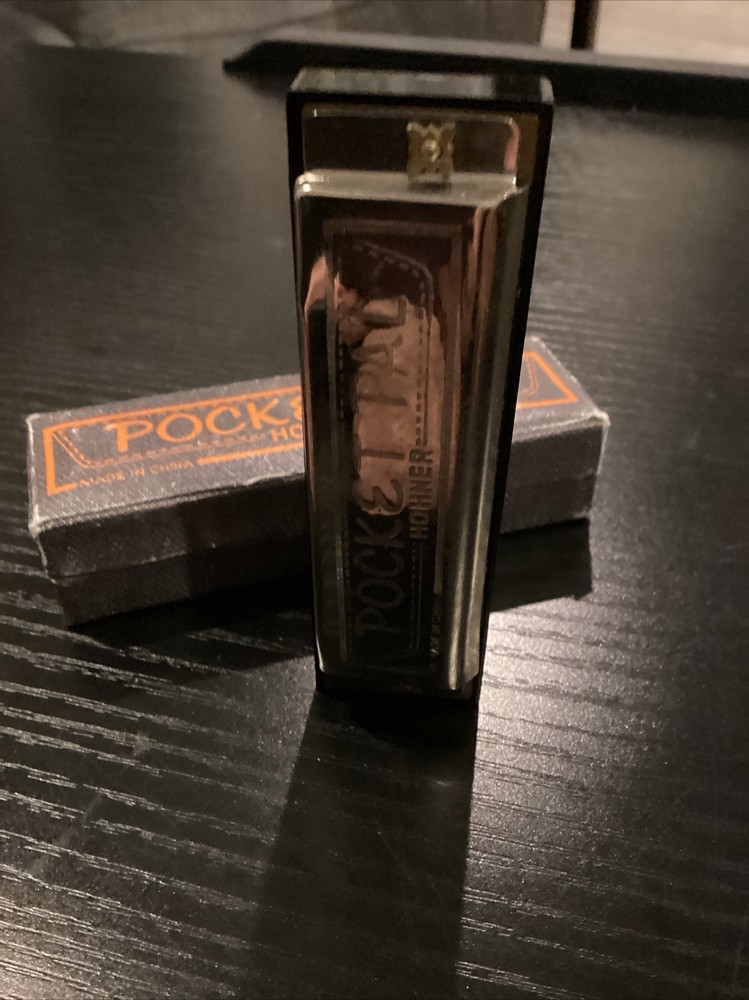NICE HOHNER POCKET PAL HARMONICA IN BOX
