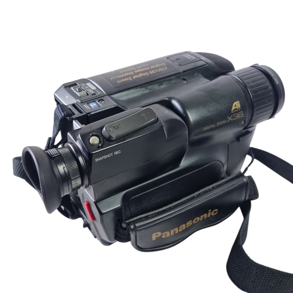 Panasonic NV-S600 VHS-C Palmcorder Camera Black Untested