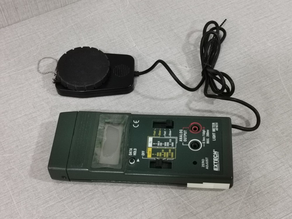 EXTECH Instruments Foot Candle Lux Digital Light Meter 401025