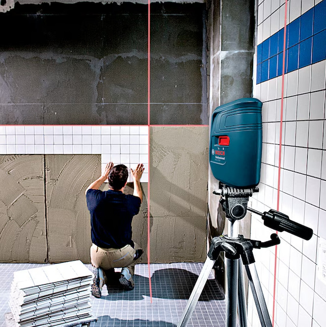 Bosch GLL3-15 Red 50ft Self-Leveling Indoor Line Generator Laser Level