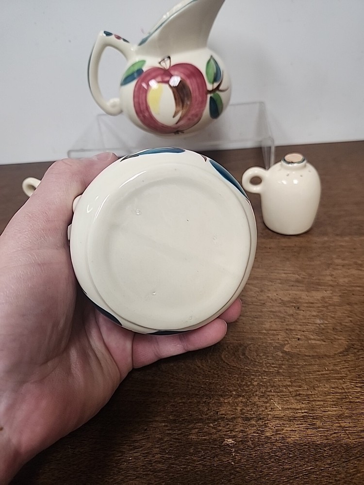 PURINTAN POTTERY APPLE COLLECTION