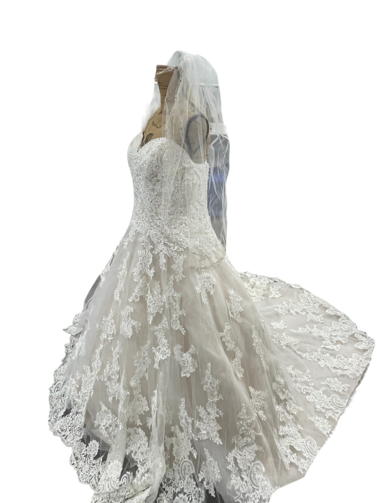 David Tutera Bridal Wedding Dress Sz 18 Crystals beading, simply amazing Ivory