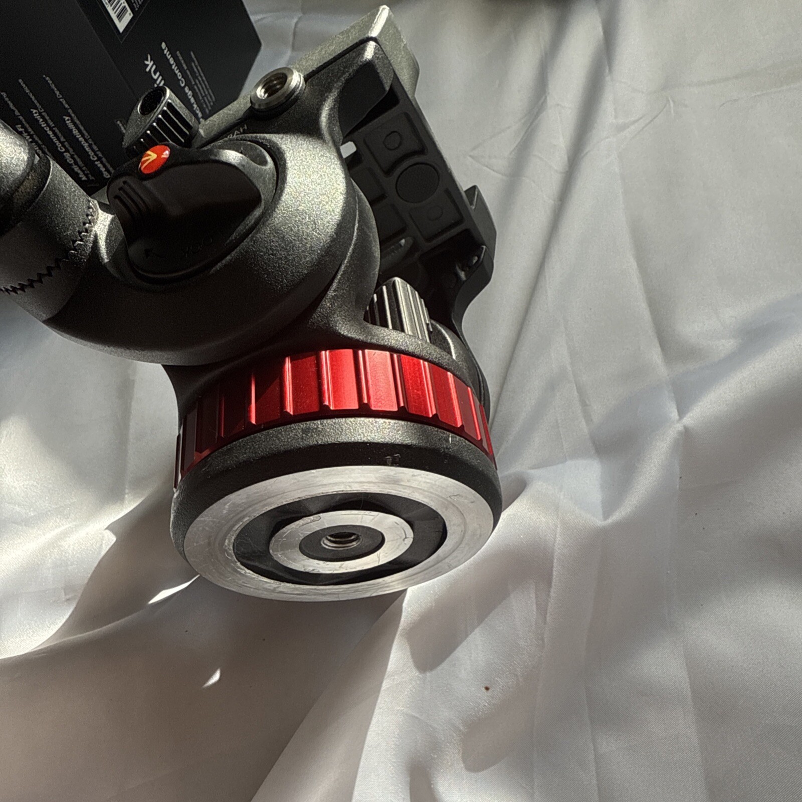 Manfrotto MVH502AH tripod head and handle