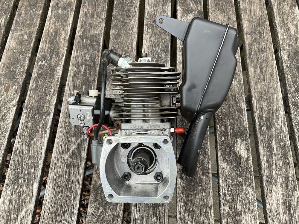 Zenoah G-62 Engine with Mick Reeves torque master unit.