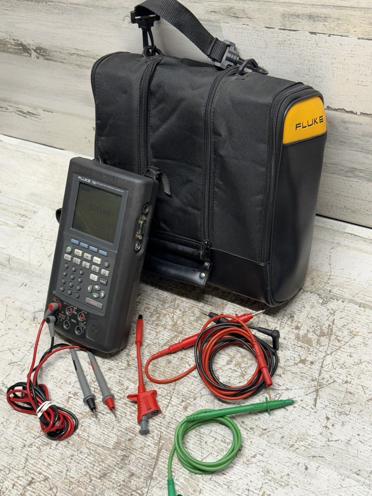 Fluke 702 Documenting Process Calibrator Nice