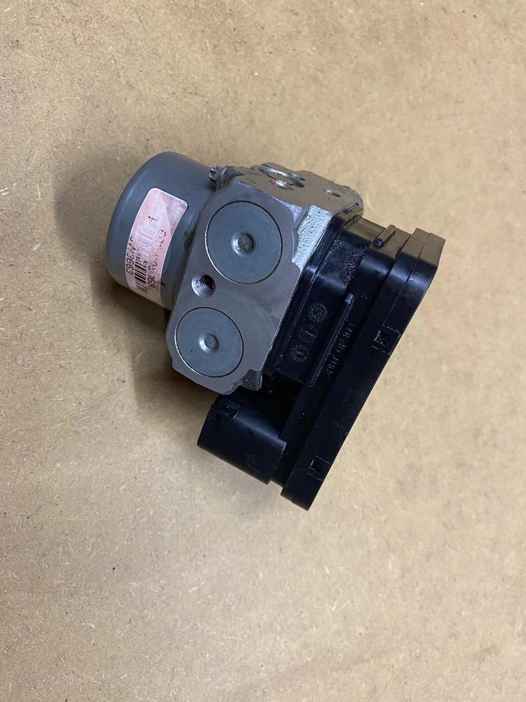 KAWASAKI Z900 2020 ABS block module pump