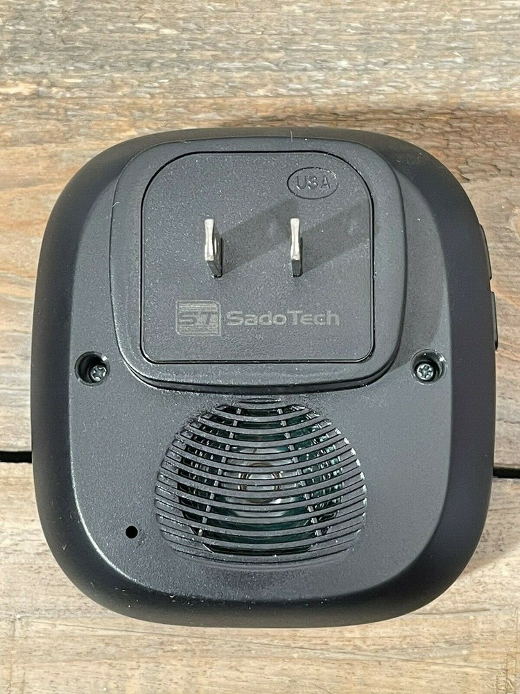 SadoTech.com Model C Wireless Doorbell Fixed Code C Series Preowned 