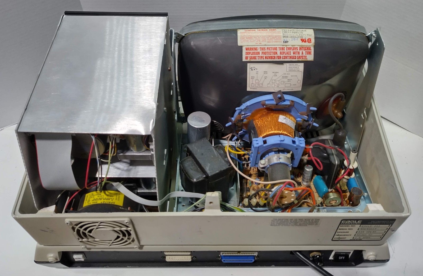 Eagle II E Vintage Computer Model Eagle III 2x 5.25" Floppy Drives Power Tested