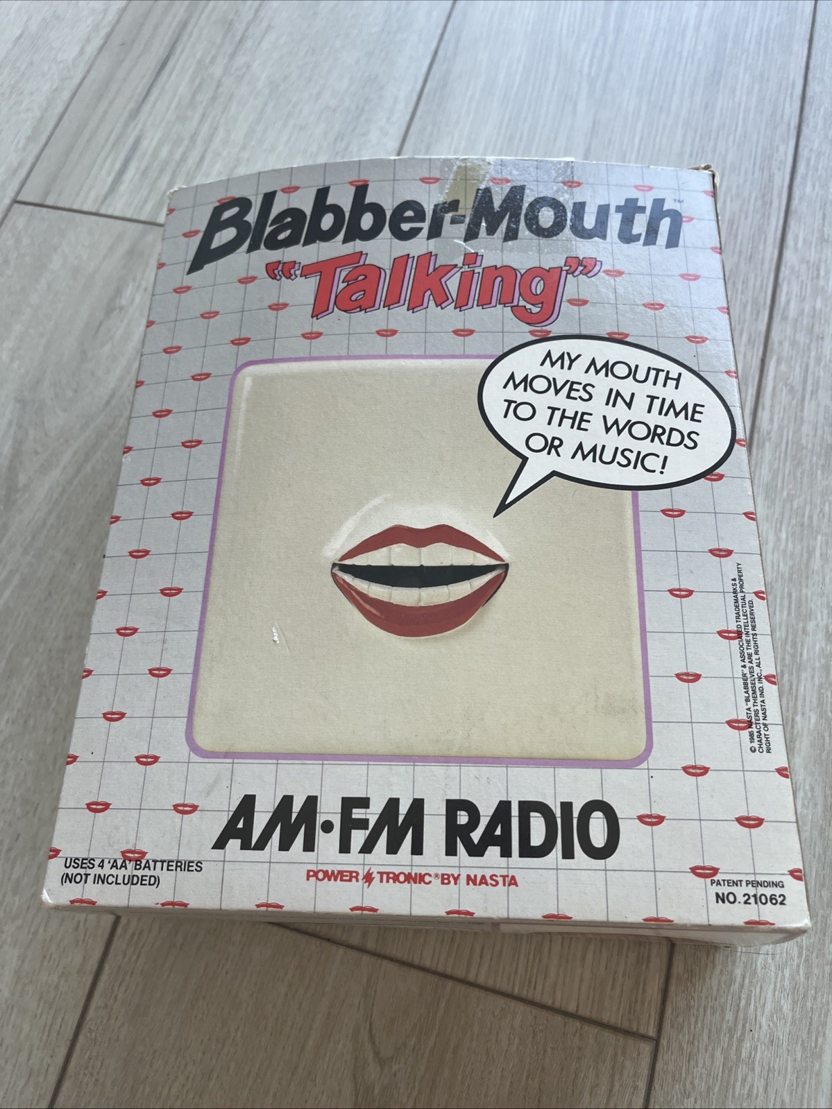 Vintage Blabber-Mouth "Talking" AM/FM Radio by Nasta 1986 Hong Kong RARE WORKS