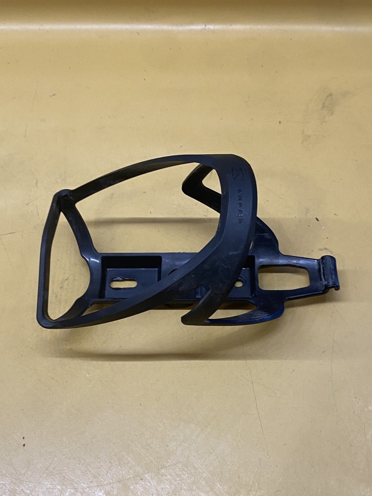 Black Serfos Plastic Water Bottle Cage