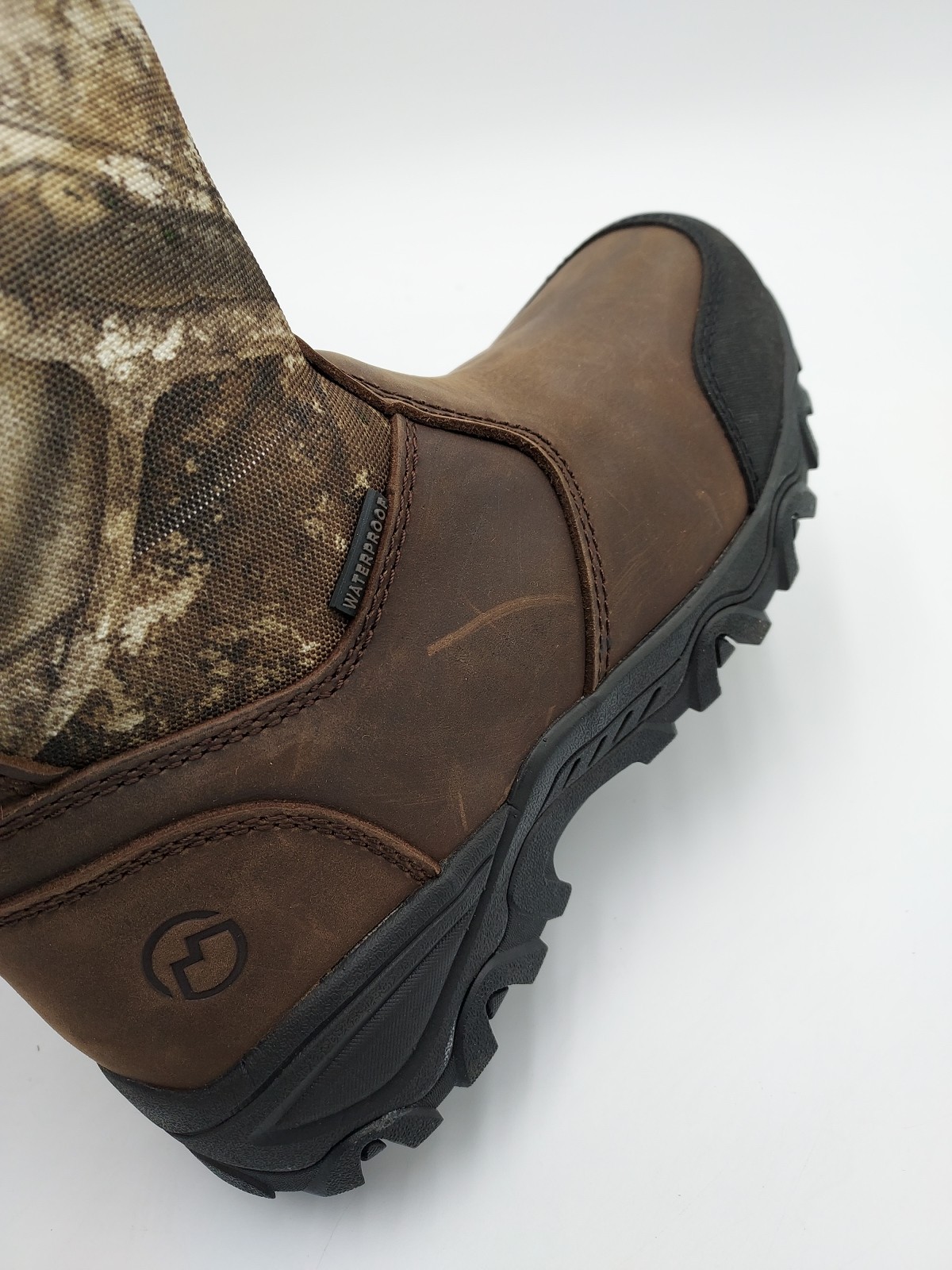 Magellan Outdoors Womens Sz 6B Snake Shield Armor 3.0 Realtree Edge APX (K4-D4)