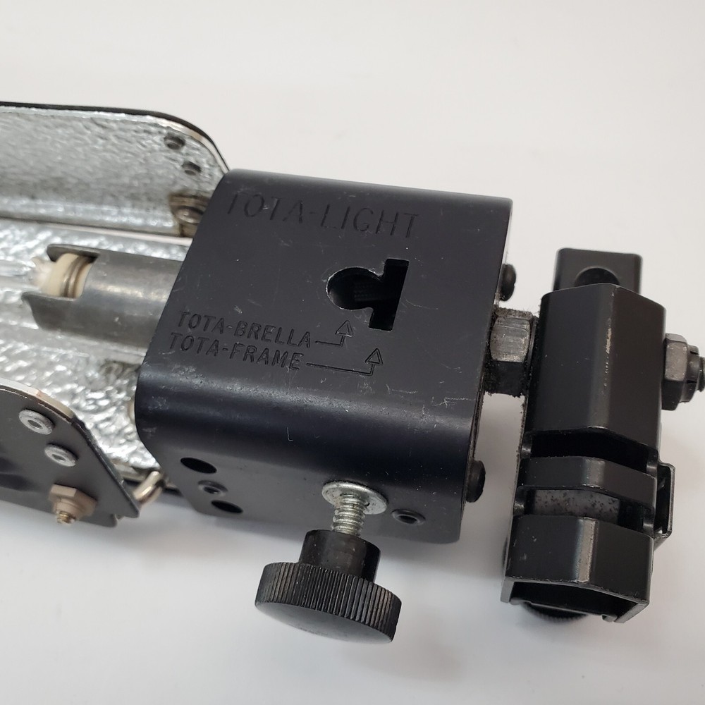 Lowel TOTA Light Professional Studio Lighting Light Kit & Power Supply - TESTED