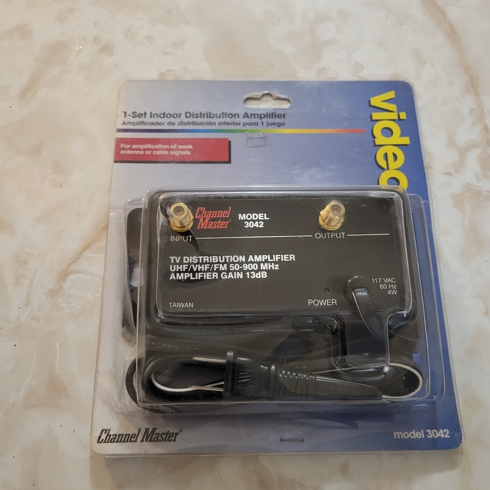 Channel Master 4 Set Indoor Distribution Amplifier Radio Shack Model 3042