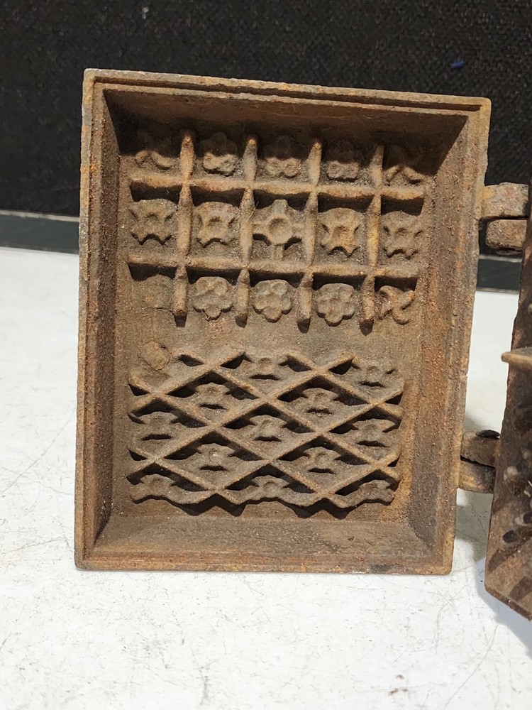 Antique Fireplace Waffle Maker 25" Blacksmith Forged Wrought Iron NICE PATTERNS