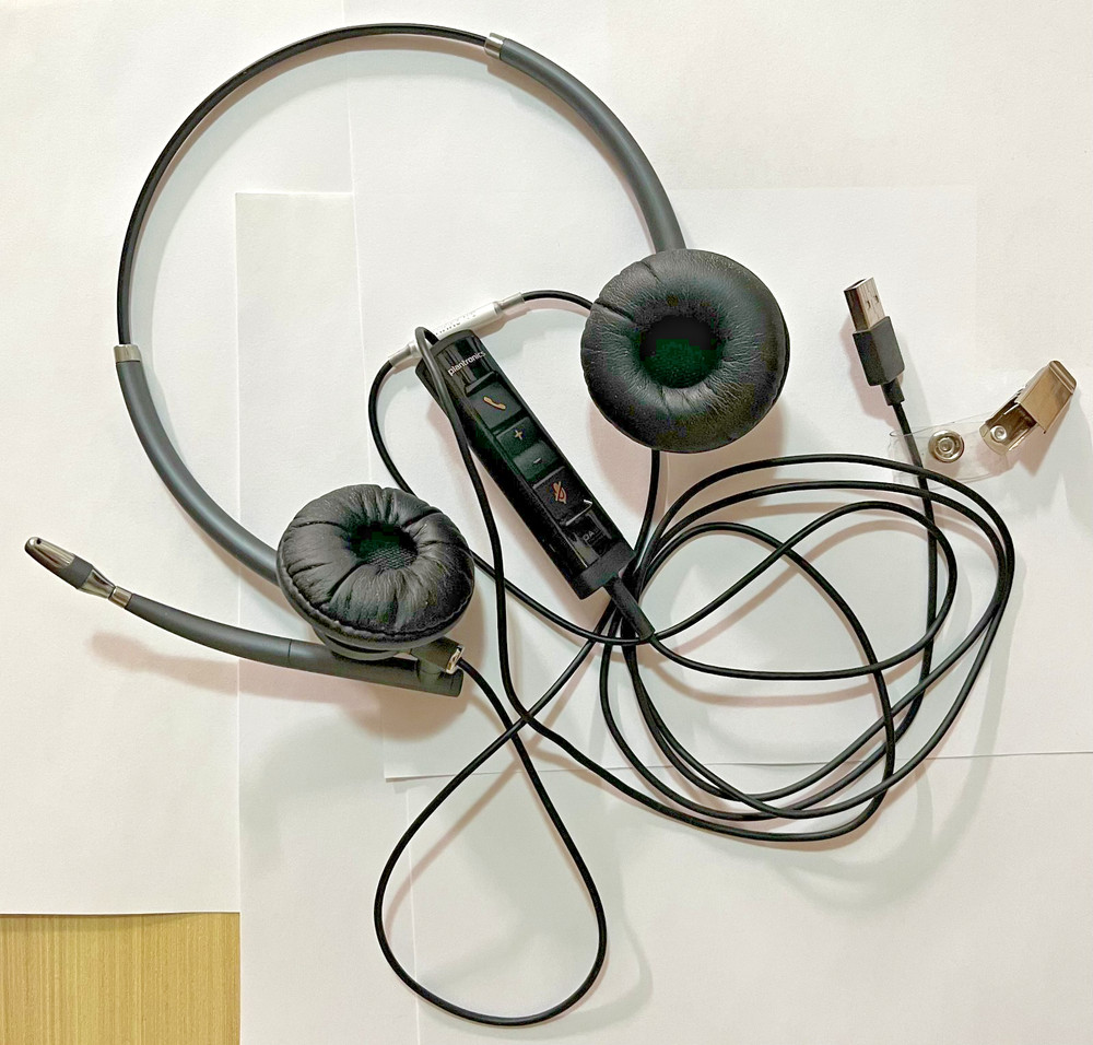 Plantronics wired headset model 315