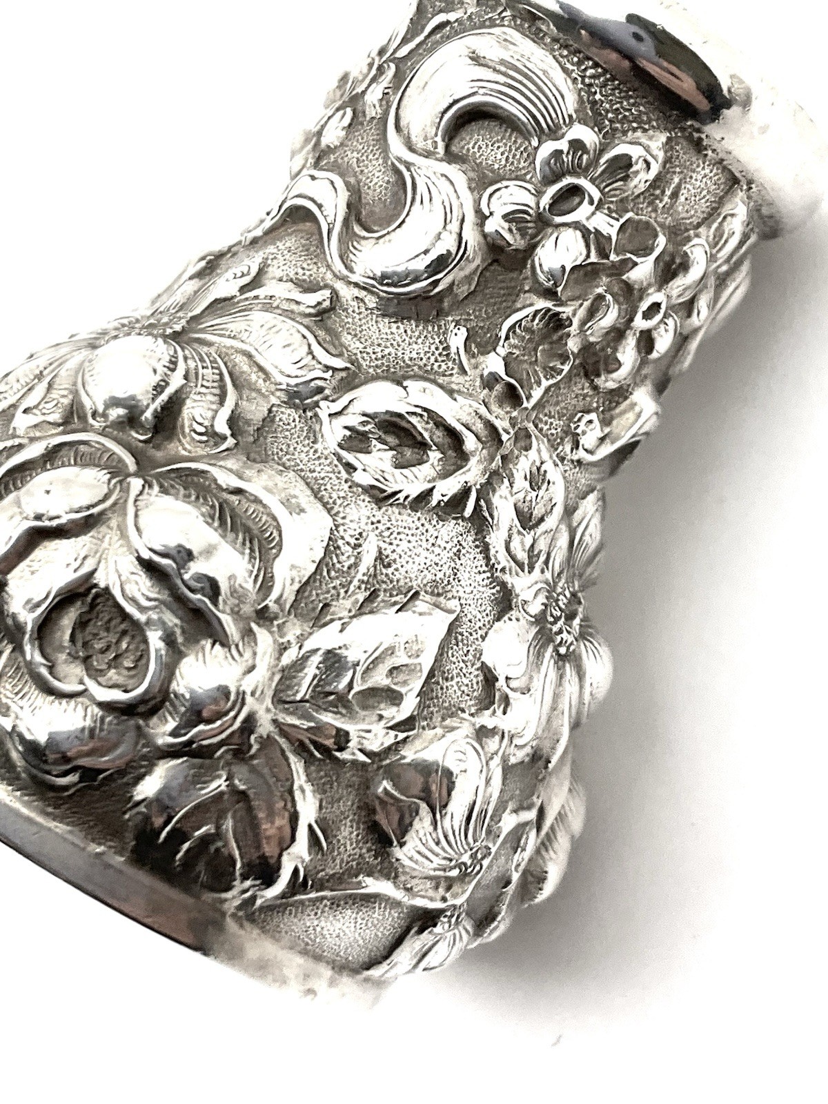 Antique Stieff Rose Repousse Sterling Silver Open Salt Cellar & Pepper C-1920