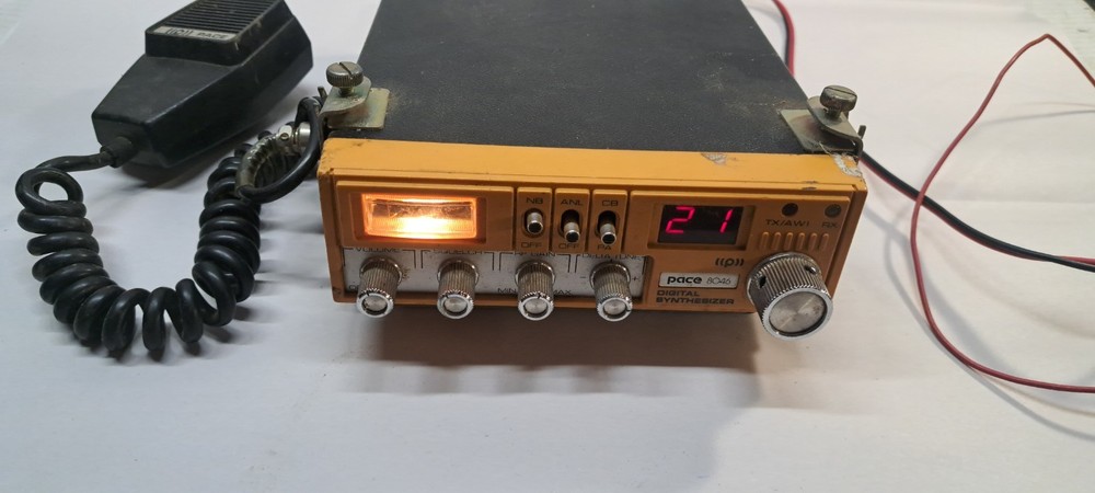 Pace 8046- 40 Channel CB Radio with Microphone