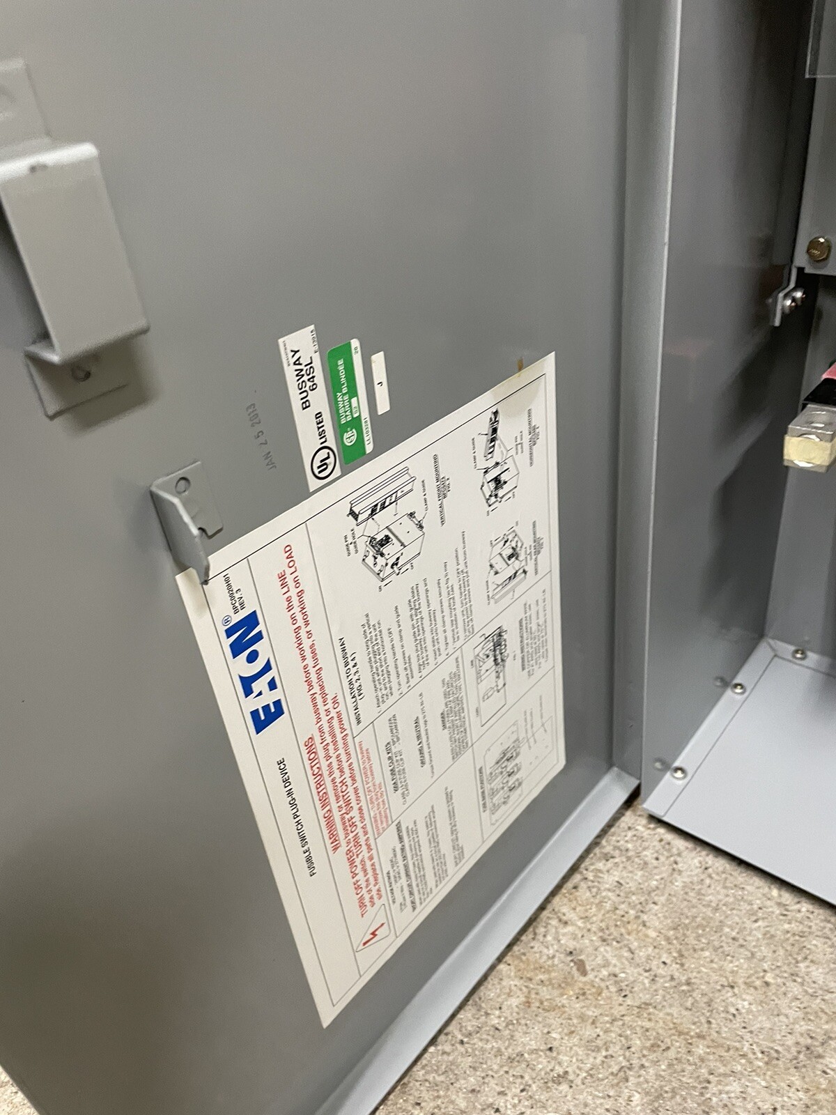 NEW Eaton Cutler Hammer P3F324RGNV 200A 240V Fusible Busway Bus Plug 200 Amp