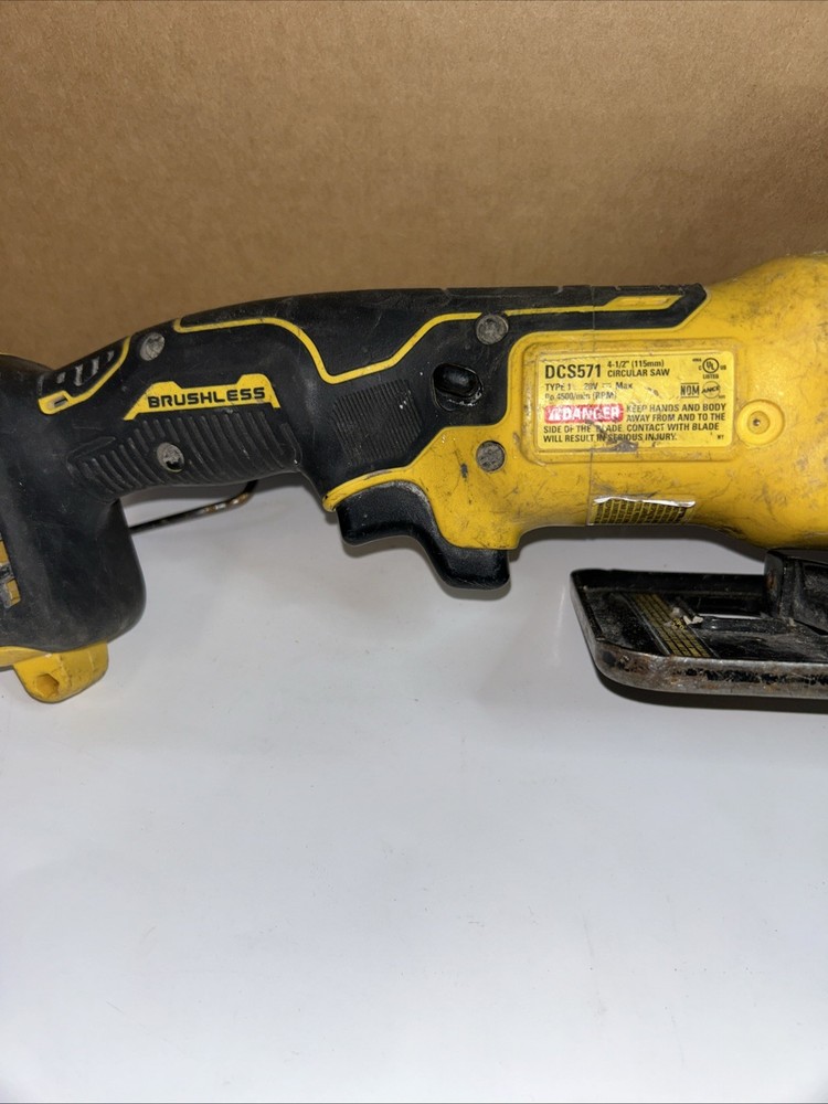 DeWalt DCS571 20V MAX 4-1/2" Compact Circular Saw [TOOL-ONLY]