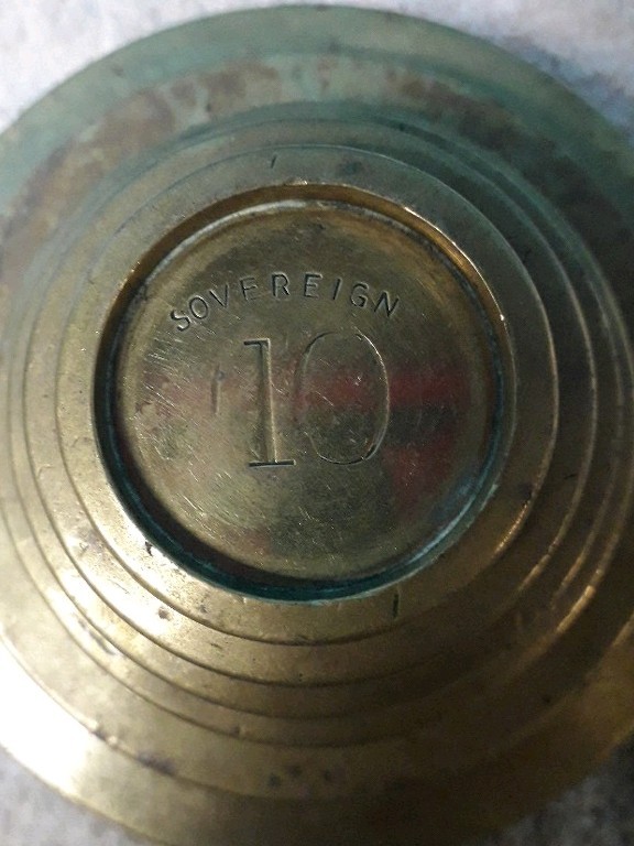 7 Vintage Solid Brass Stacking Sovereign Calibration Weights 2.9kg Gbs6