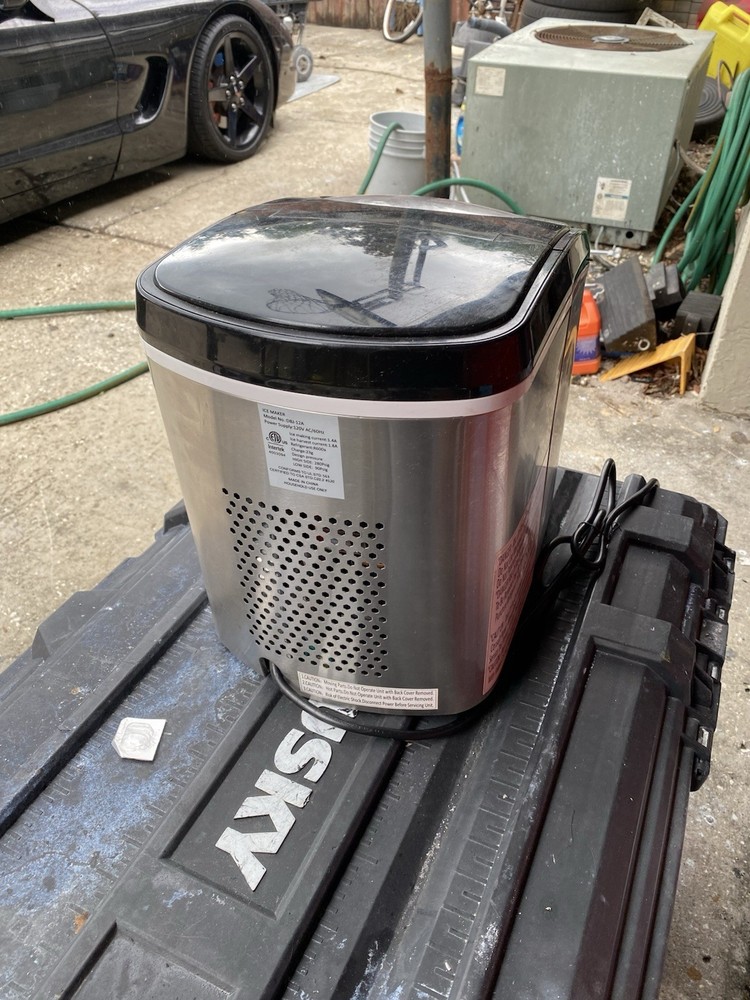 Intertek Counter Portable Home Ice Maker Model DBJ-12A Pre Owned Excellent!