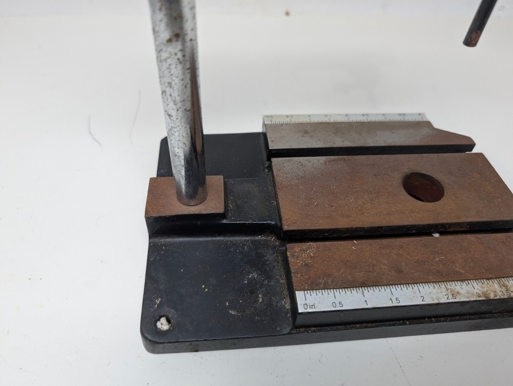 MicroLux #83146 Tapping Fixture Drill Press Attachment Micro-Mark (UV)