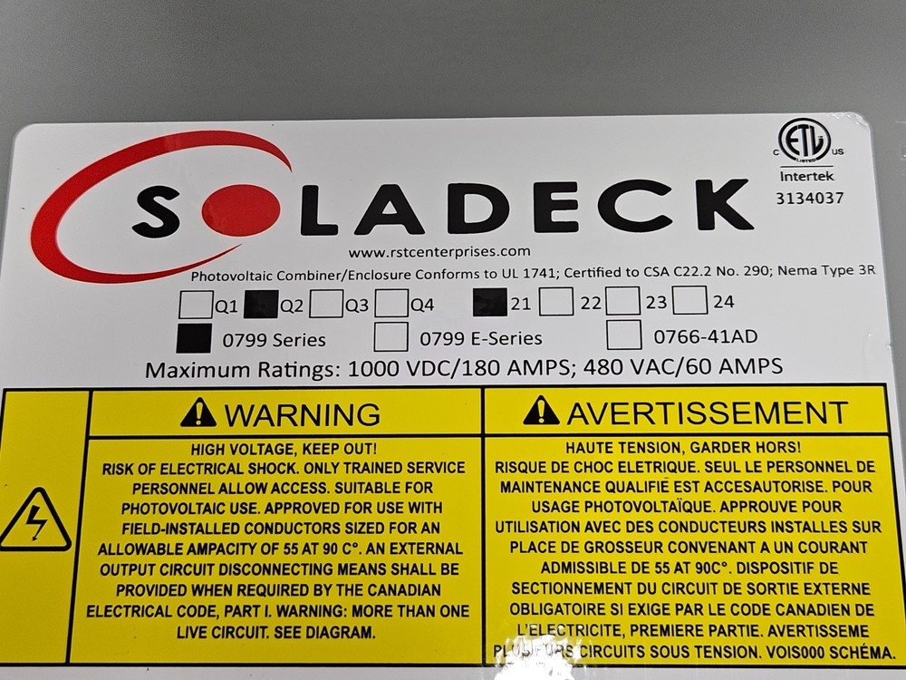 Soladeck Flashed Combiner Enclosure Model 0799–2 Gray for Solar Installations