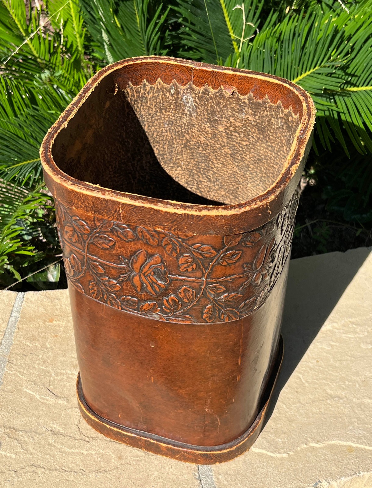 VTG Faux Leather Tooled Embossed Floral Umbrella Cane Stand Waste Basket Brown