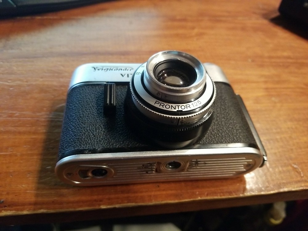 Voightlander Vitoret camera and case - Very nice RARE