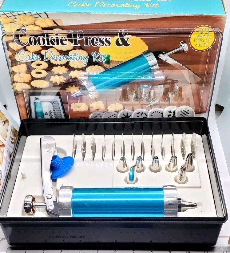 23 Piece Cookie Press & Cake Decorating Kit In Box