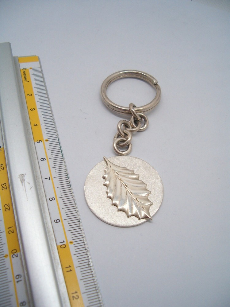 925 Silver HOLE LEAF Keychain - Sting -