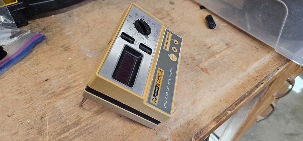 Vintage B&K Precision 820 Capacitance Meter Tested