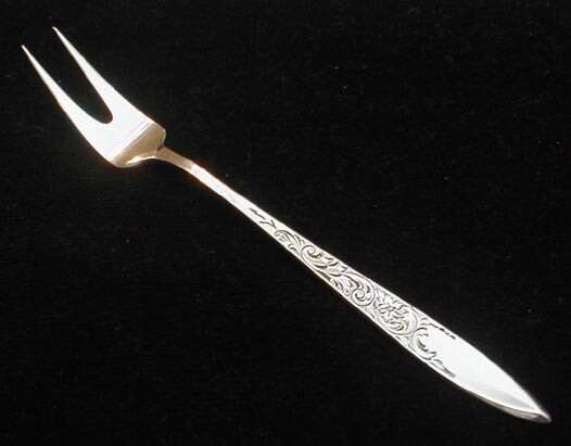 Gorham WHITE PAISLEY olive fork