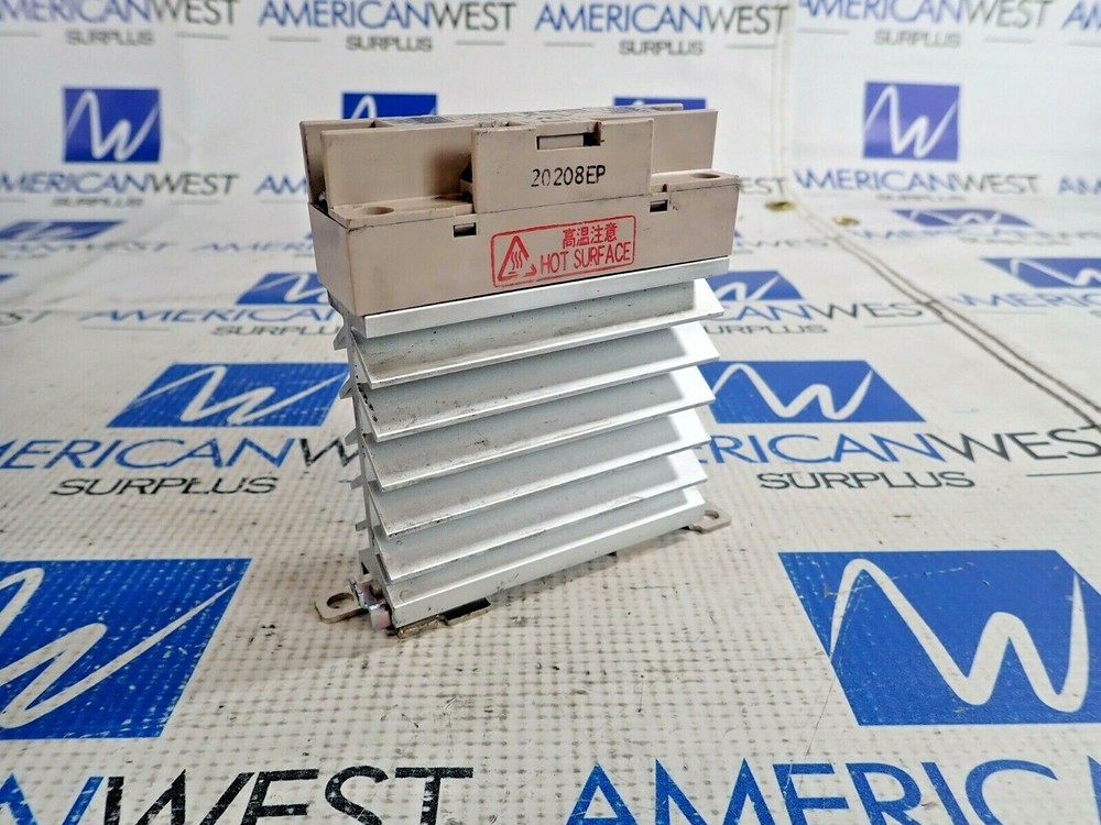 OMRON G3PB-215B-VD SOLID STATE RELAY INPUT 12- 24V