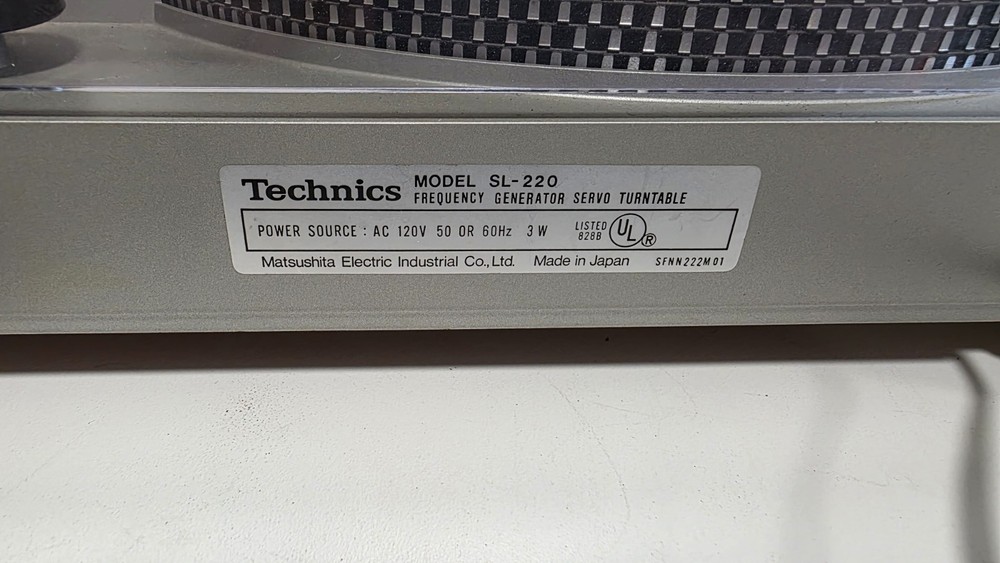 Technics SL-220 Frequency Generator Servo Automatic Turntable