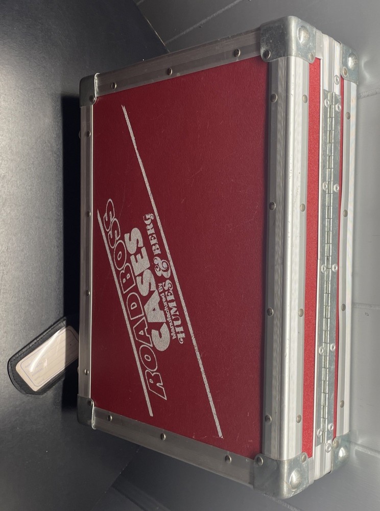 Humes & Berg Road Boss Case - Red with Name Tag