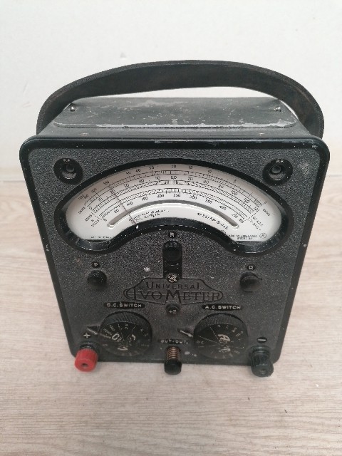 Vintage Avometer Model 40 Universal - Black - Unit Only * Untested *