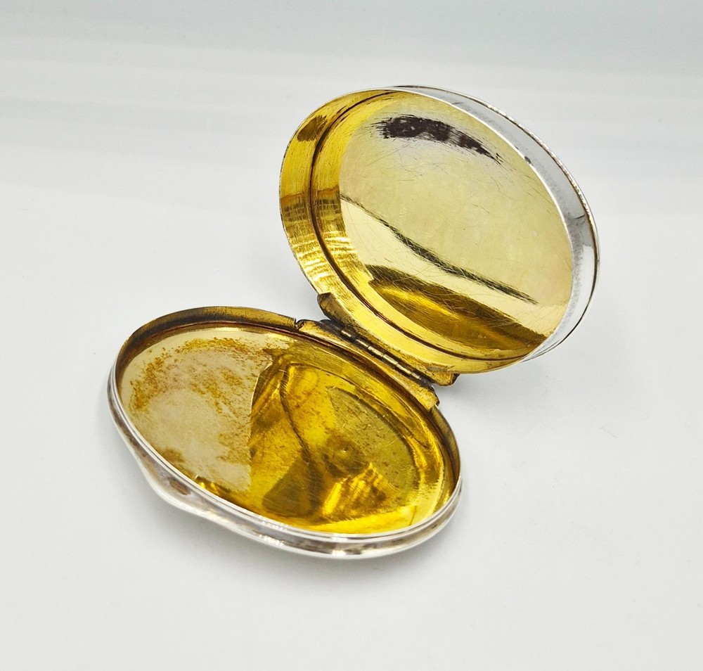 EARLY 18TH CENTURY GEORGE I SOLID SILVER SNUFF BOX c1720