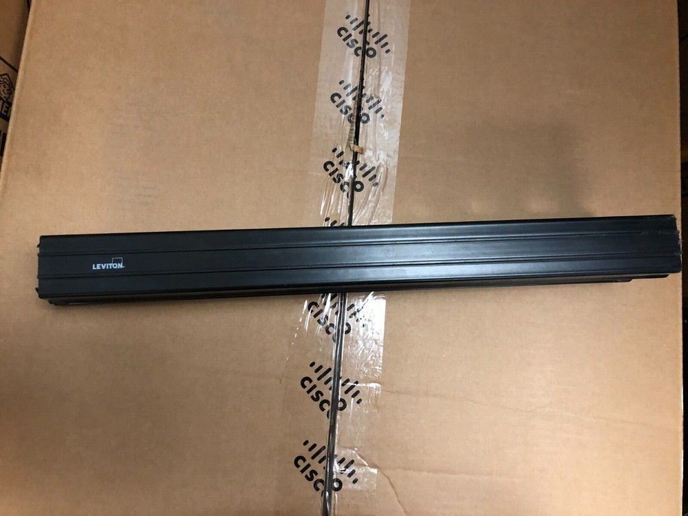 Leviton 1U 19" Server Rack Wire Management System-Rack Mount 8 Slots plastic