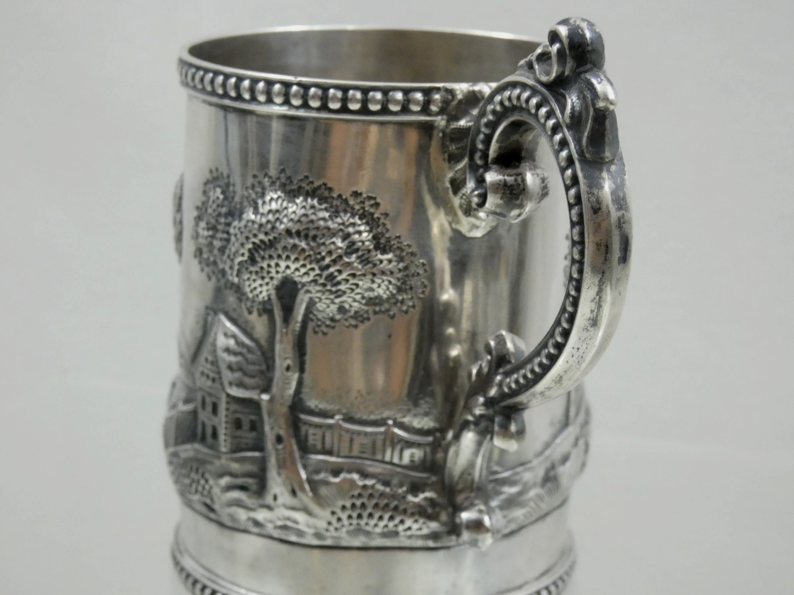 ANTIQUE AMERICAN COIN SILVER MUG CUP HAND CHASED REPOUSSE ARCHITECTURAL sterling