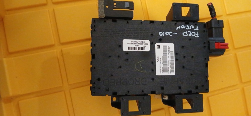 2010 Ford Fusion Multifunction Fuse Box Module #9E5T-15604-BE