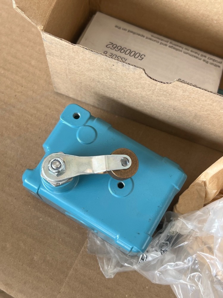 HONEYWELL MICRO SWITCH EXPLOSION PROOF SWITCH EX-AR