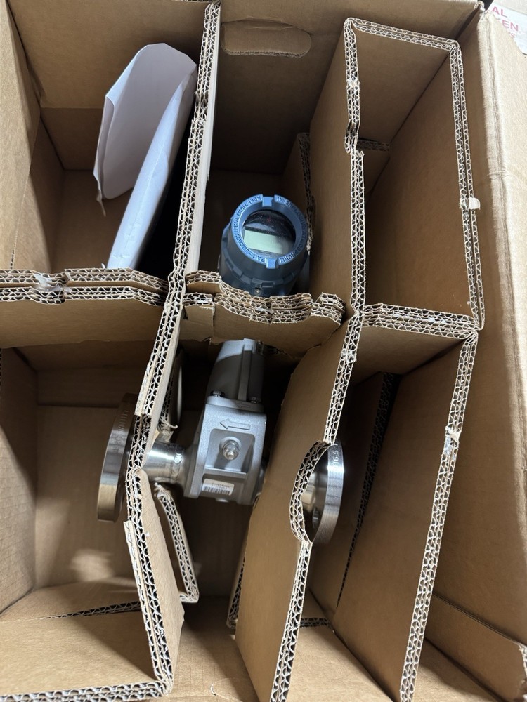 Emerson RoseMount 8800 Flanged Vortex Flow Meter