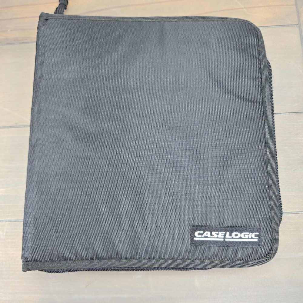 Case Logic 3.5 Floppy Disc Binder Holds 40 Disc.