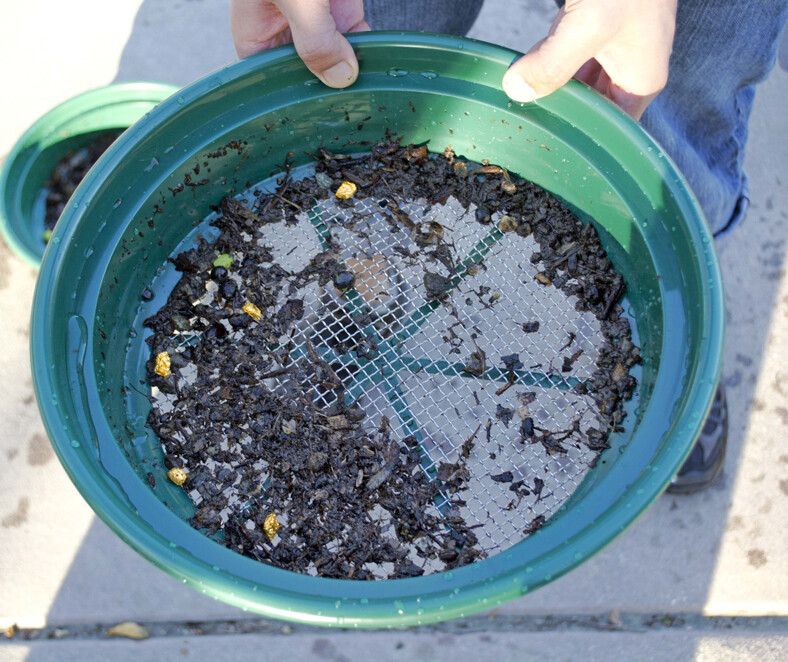 CLASSIFIER SIFTING PAN | 1/4" | STAINLESS STEEL SCREEN EARTH SIFTER STACKABLE