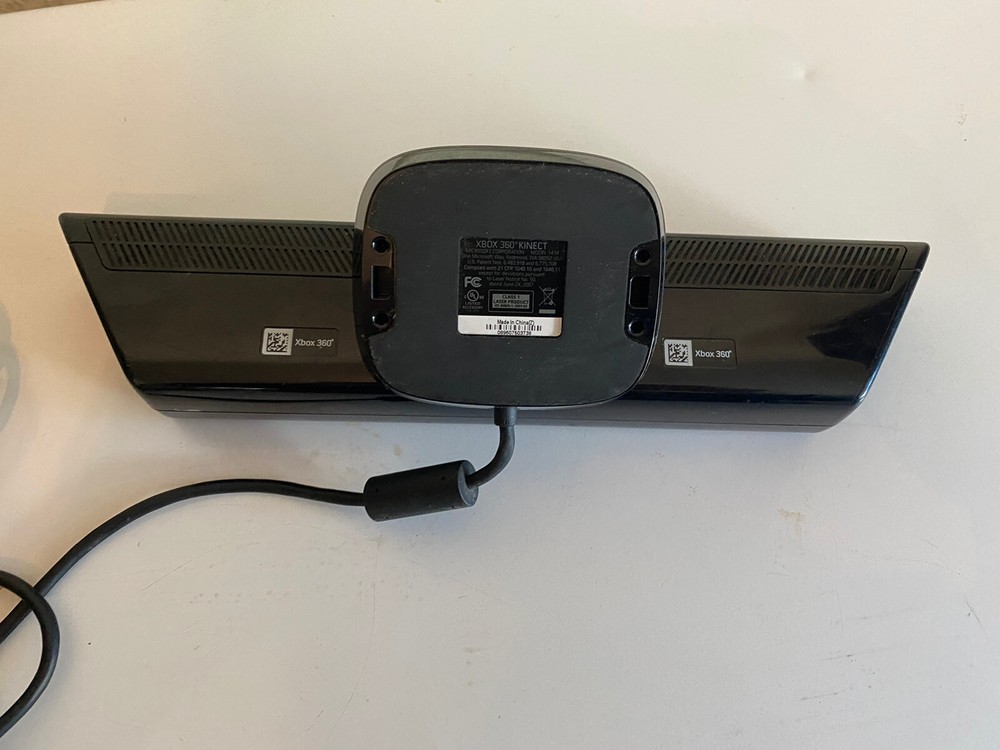 Original Microsoft Model 1414 Xbox 360 Kinect Sensor Bar Only