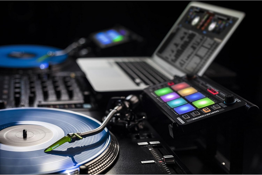 Modular Stand for Neon Performance Pad Controller