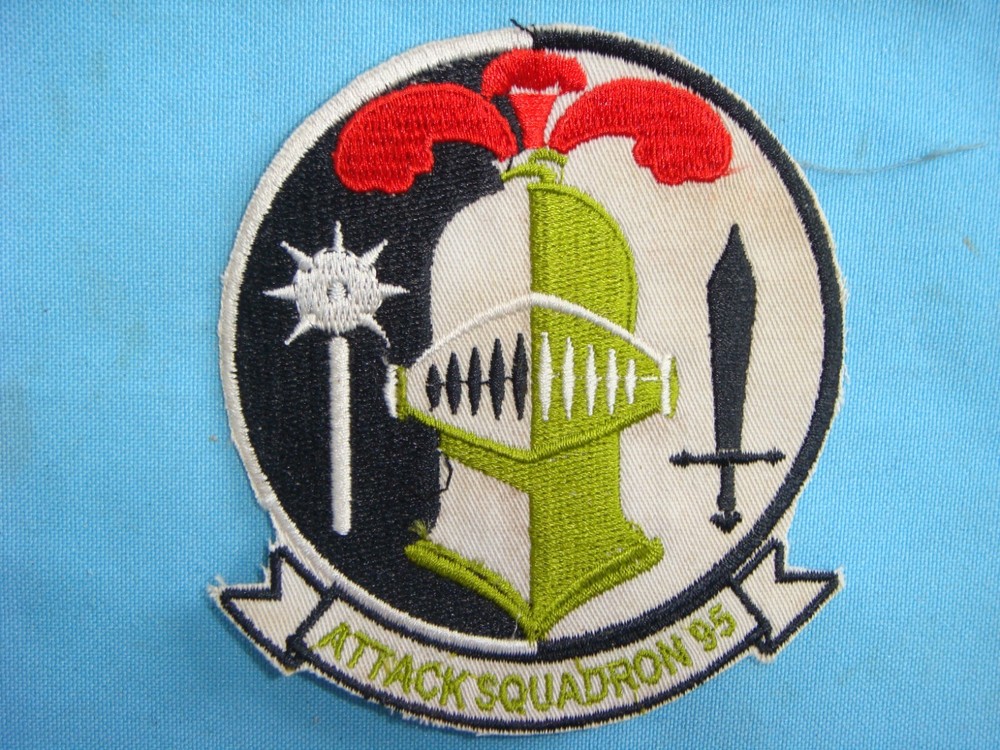 VIETNAM WAR PATCH, US VA-95 ATTACK SQUADRON 95 GREEN LIZARDS