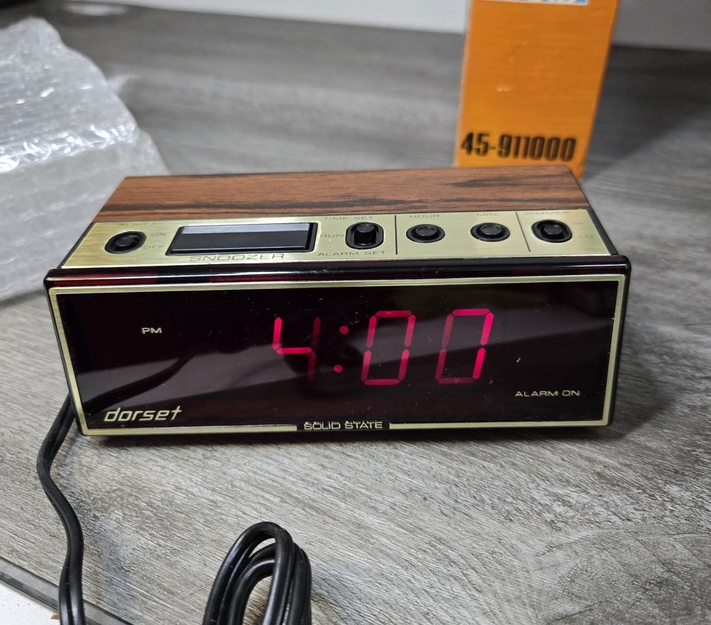 Dorset Solid State Alarm Clock Model 526N (Great Condition) w/box UL